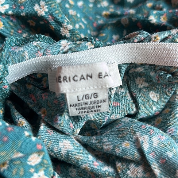 American Eagle Off-Shoulder Shirt - Picture 4 of 5